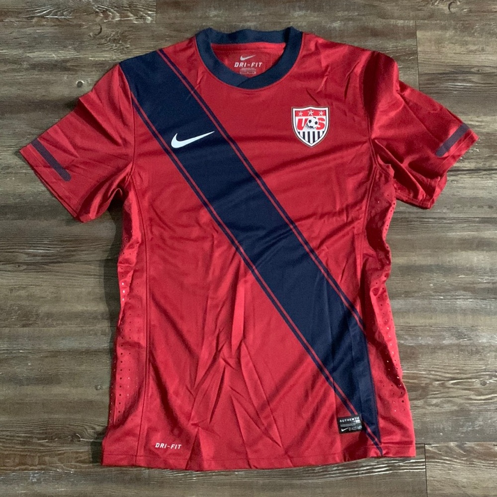 USA soccer Jersey men’s medium